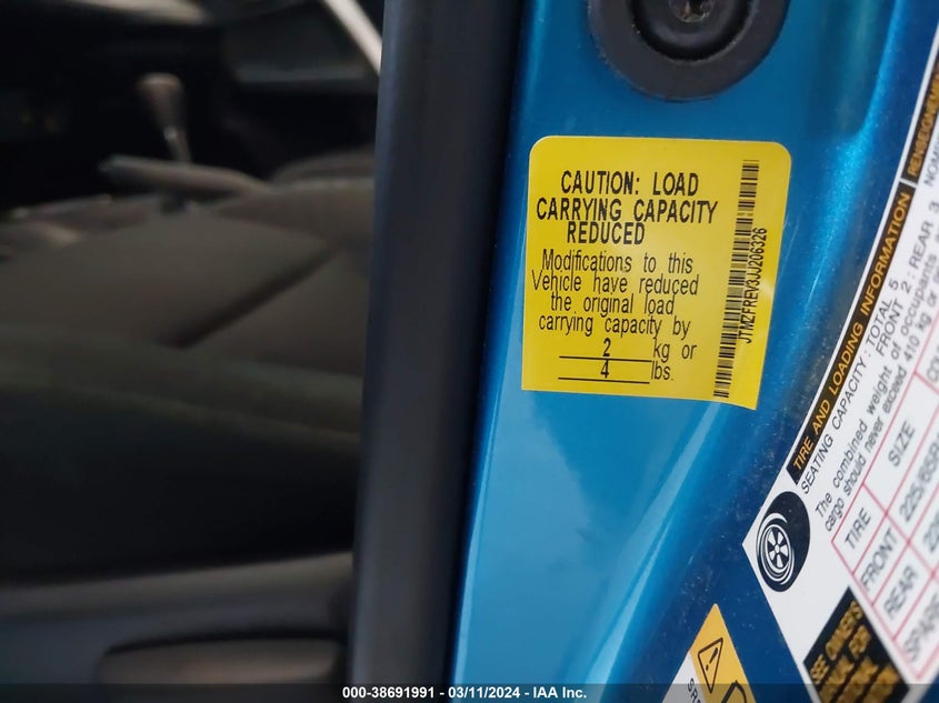 2018 TOYOTA RAV4 LE - JTMZFREV3JJ206326