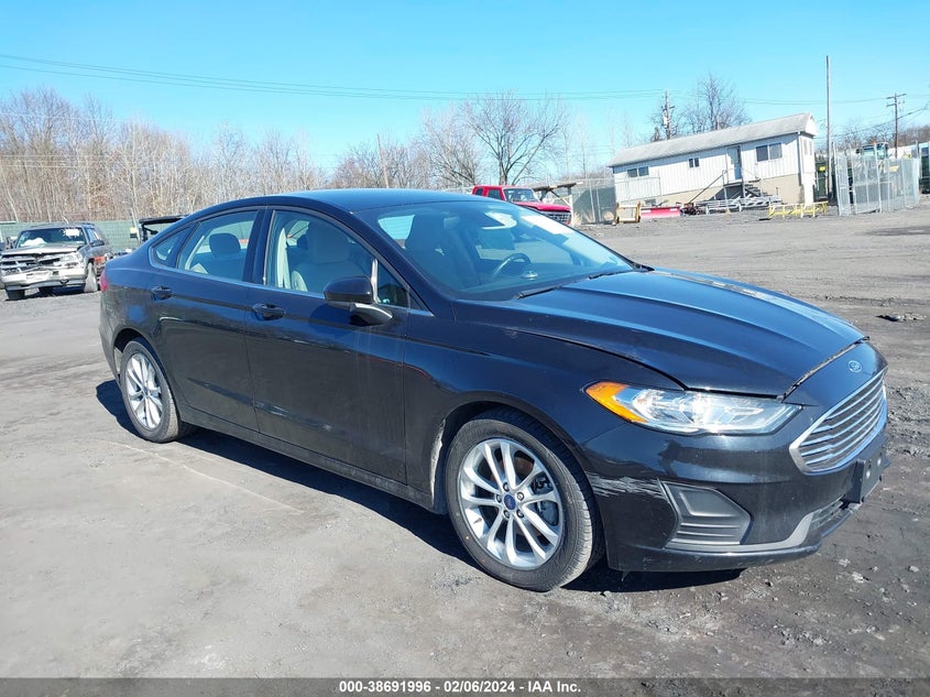 FORD FUSION SE 2019