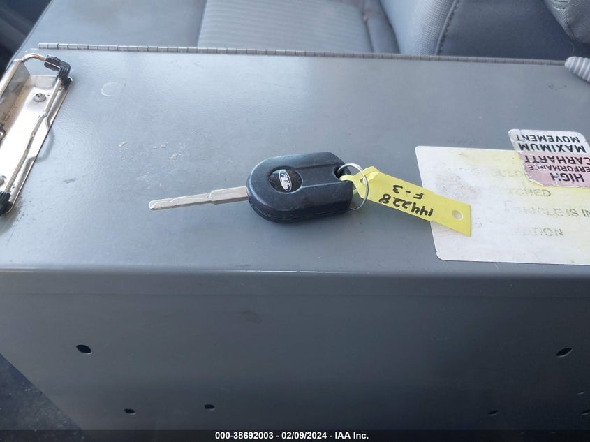 VIN 1FTYR2YM2JKB11747 2018 FORD TRANSIT-250