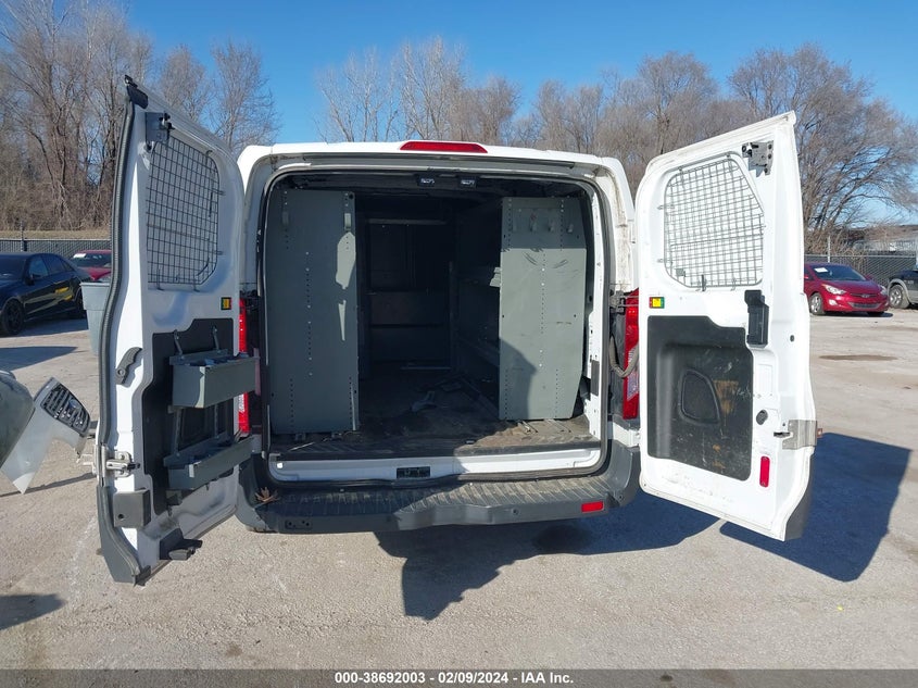 VIN 1FTYR2YM2JKB11747 2018 FORD TRANSIT-250