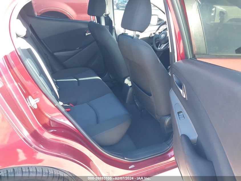 VIN 3MYDLBYV3JY317946 2018 TOYOTA YARIS IA