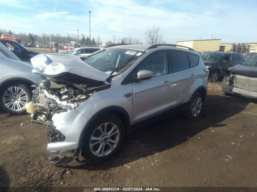 VIN 1FMCU0GD5HUE05801 2017 FORD ESCAPE SE