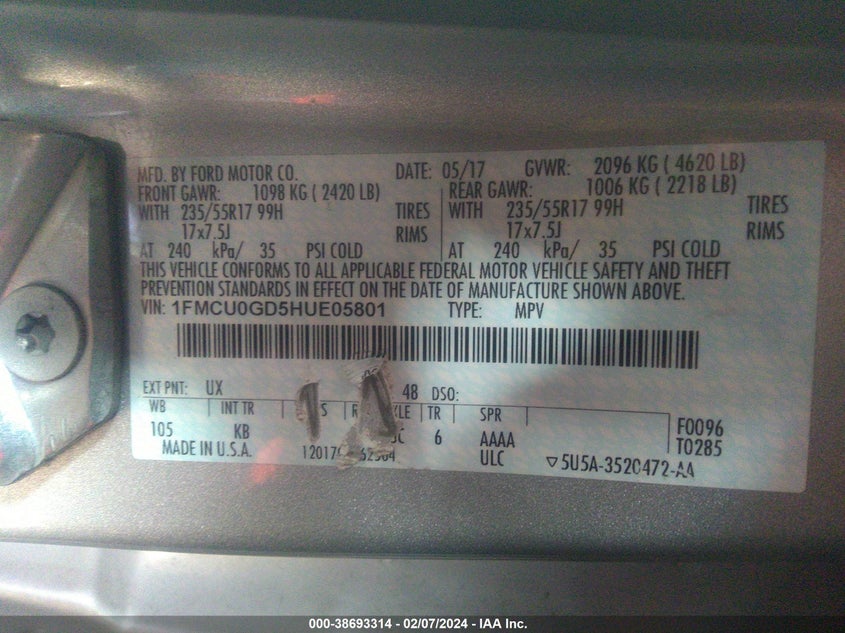 VIN 1FMCU0GD5HUE05801 2017 FORD ESCAPE SE