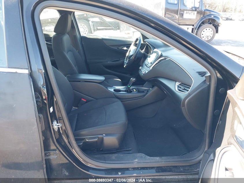 2018 CHEVROLET MALIBU LT - 1G1ZD5ST1JF212123