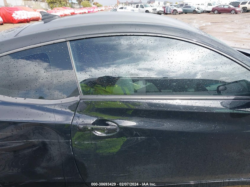 2016 HYUNDAI GENESIS 3.8 BASE - KMHHT6KJ9GU137245