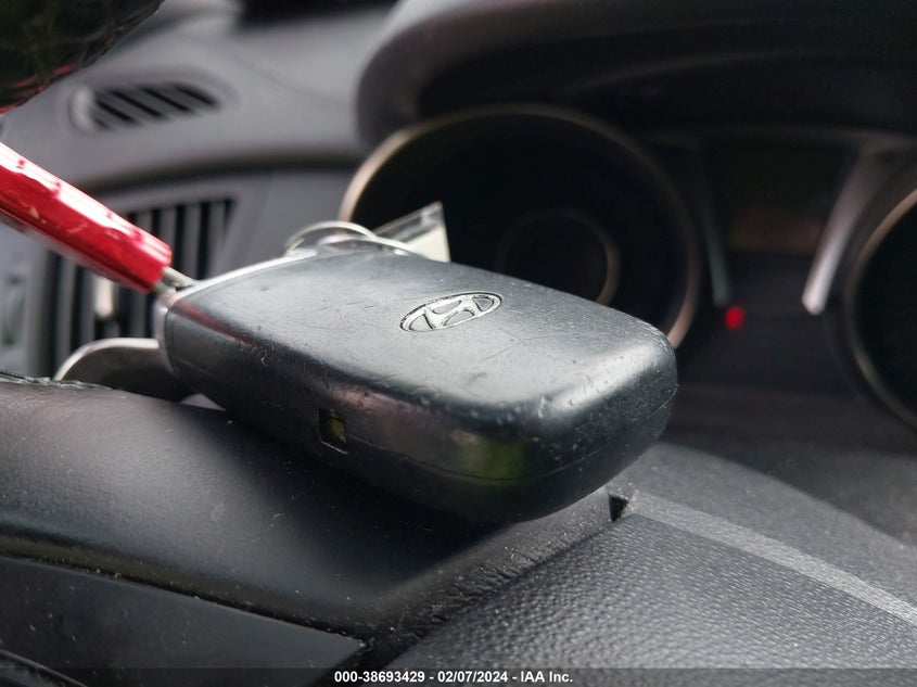 2016 HYUNDAI GENESIS 3.8 BASE - KMHHT6KJ9GU137245