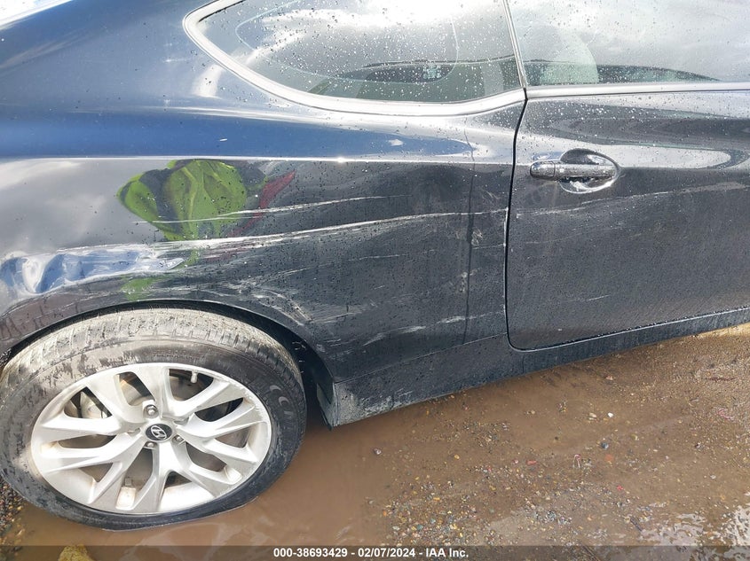 2016 HYUNDAI GENESIS 3.8 BASE - KMHHT6KJ9GU137245