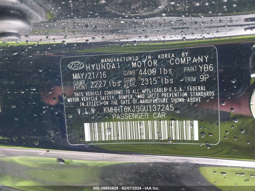 2016 HYUNDAI GENESIS 3.8 BASE - KMHHT6KJ9GU137245