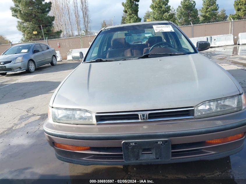 1992 Honda Accord Ex VIN: 1HGCB7674NA230230 Lot: 38693597