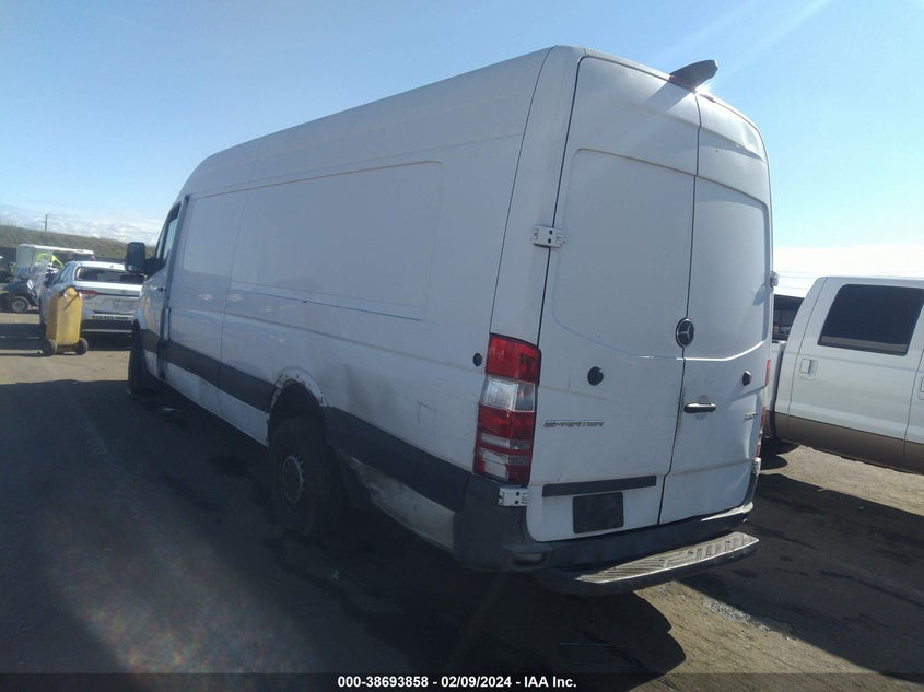 VIN WD3PE8CD3JP631406 2018 MERCEDES-BENZ SPRINTER 2500 HIGH ROOF V6