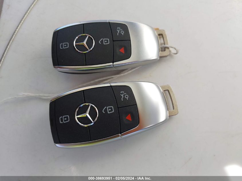 W1N4M4GB2PW318075 2023 Mercedes-Benz Glb 250