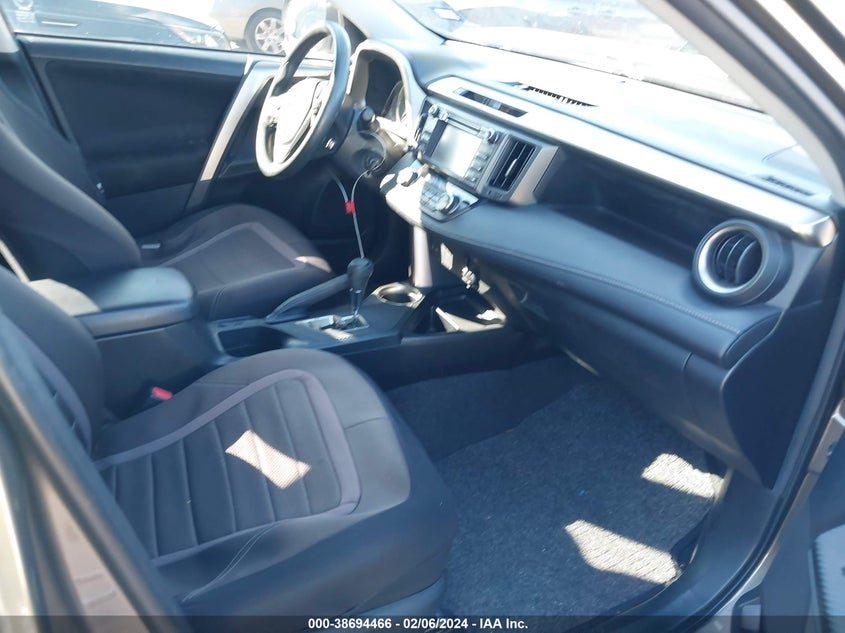 2013 TOYOTA RAV4 XLE - JTMWFREV6DD002948