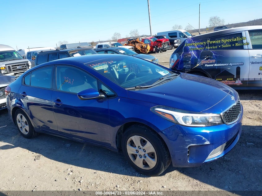 2018 KIA FORTE LX - 3KPFK4A7XJE167708