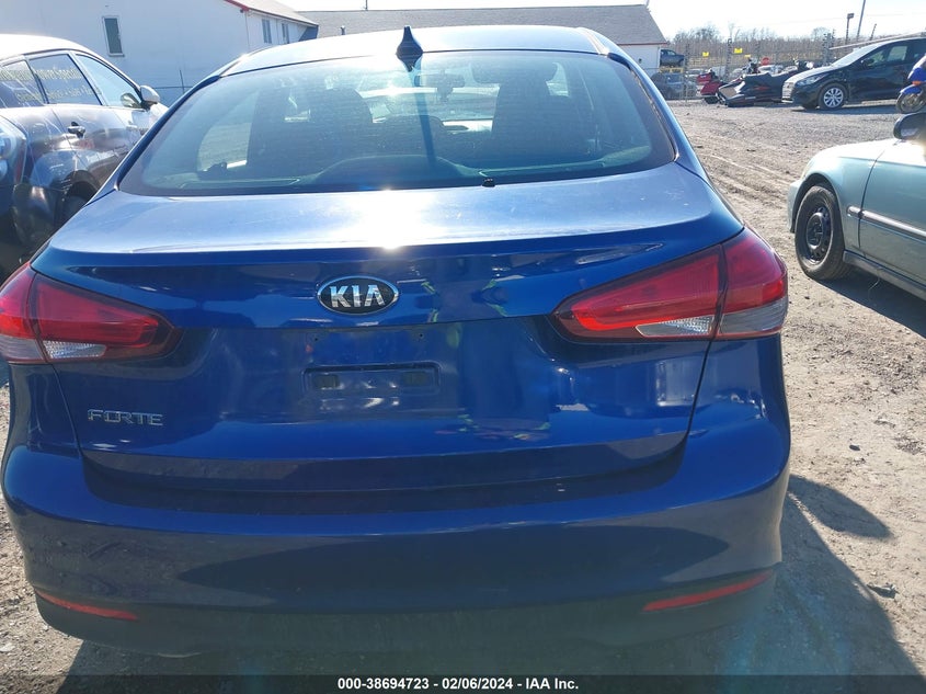 2018 KIA FORTE LX - 3KPFK4A7XJE167708