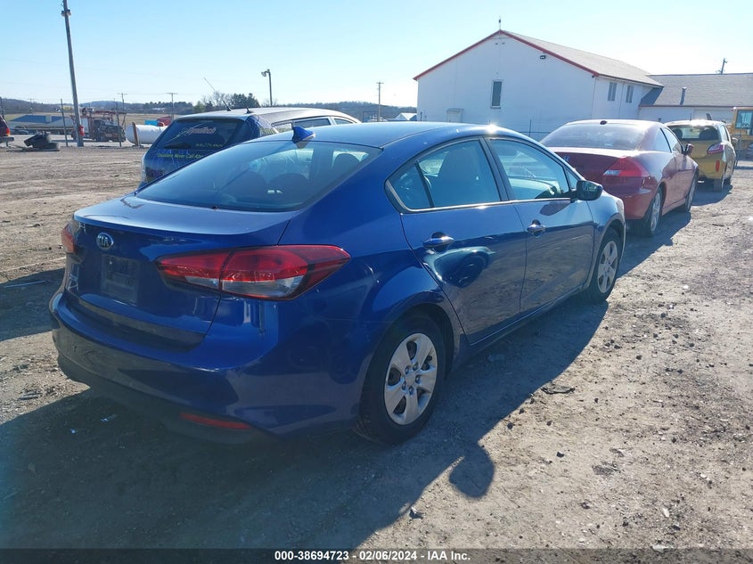 2018 KIA FORTE LX - 3KPFK4A7XJE167708