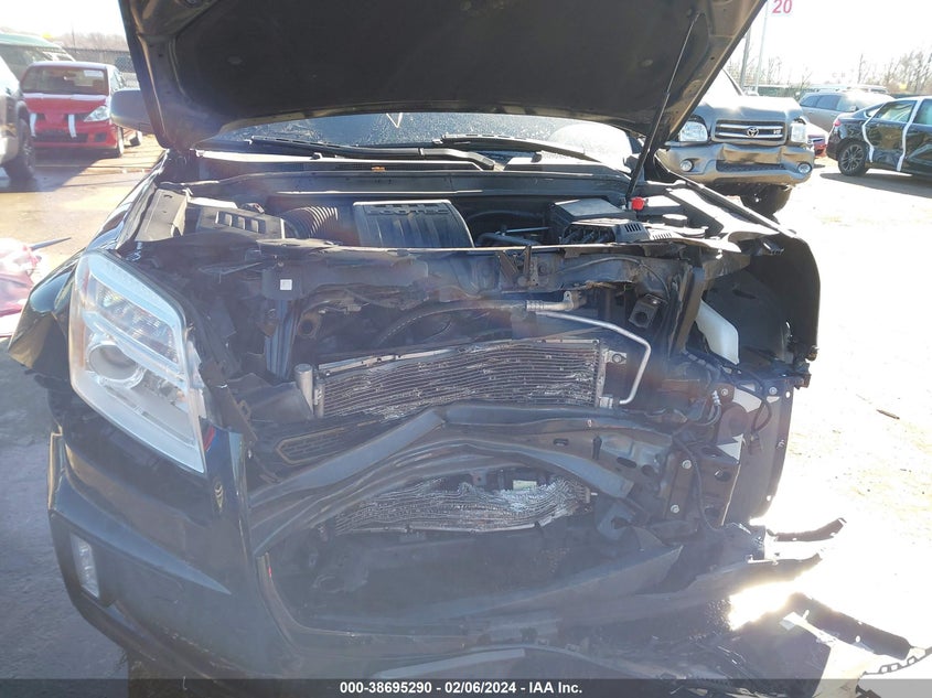 2017 GMC TERRAIN SLT - 2GKFLUEK4H6337765