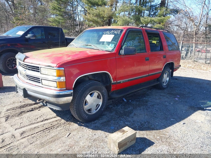 1996 Chevrolet Tahoe K1500 VIN: 1GNEK13R5TJ424151 Lot: 38695411