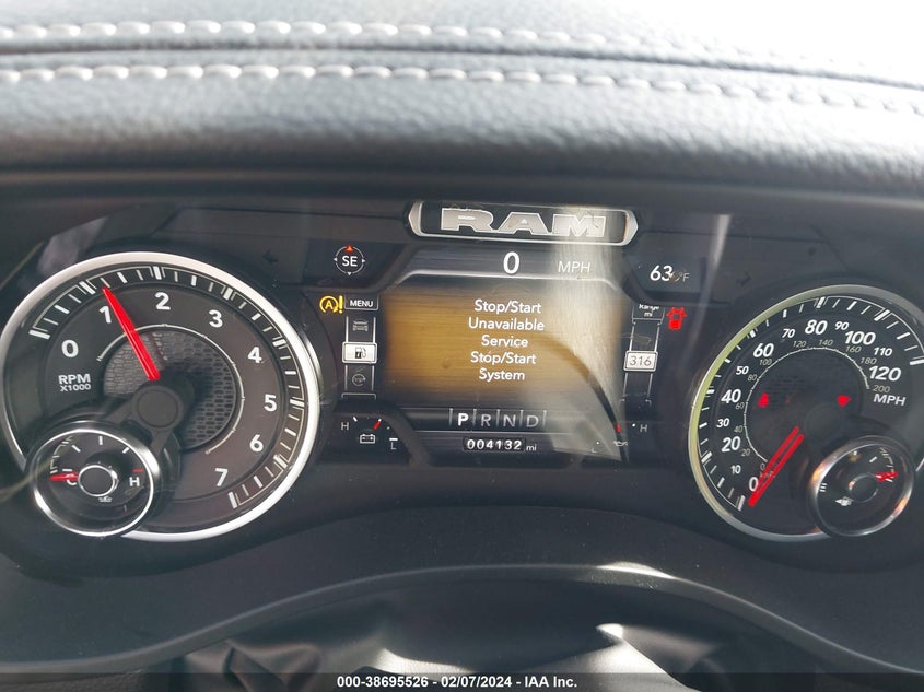 2024 RAM 1500 5.7L V8   N(VIN: 1C6SRFJT3RN108825