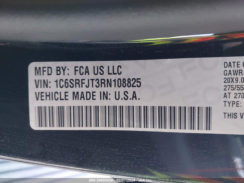 2024 RAM 1500 5.7L V8   N(VIN: 1C6SRFJT3RN108825