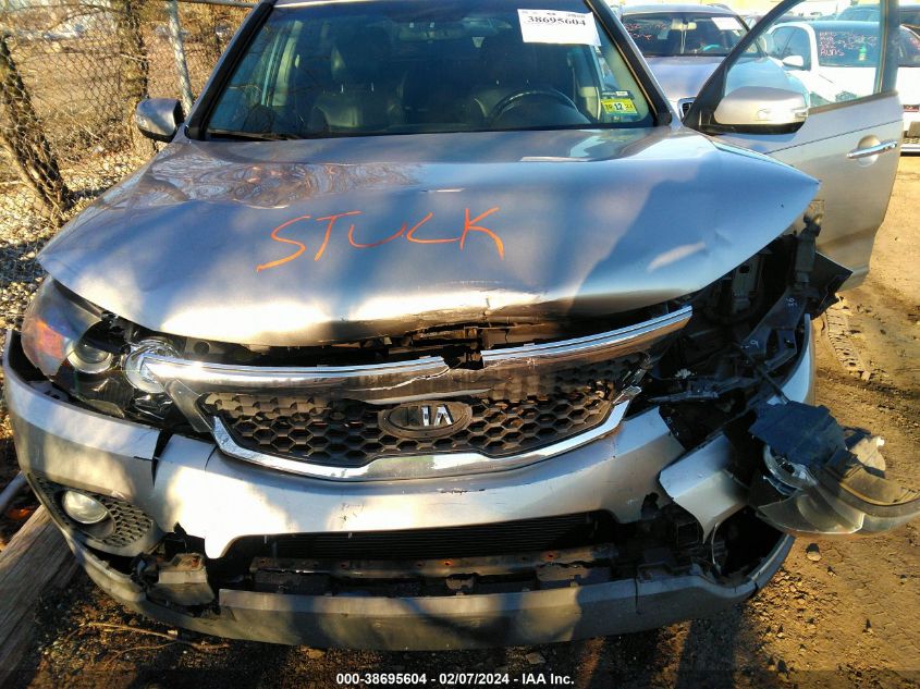 2013 KIA SORENTO EX - 5XYKUDA28DG412588