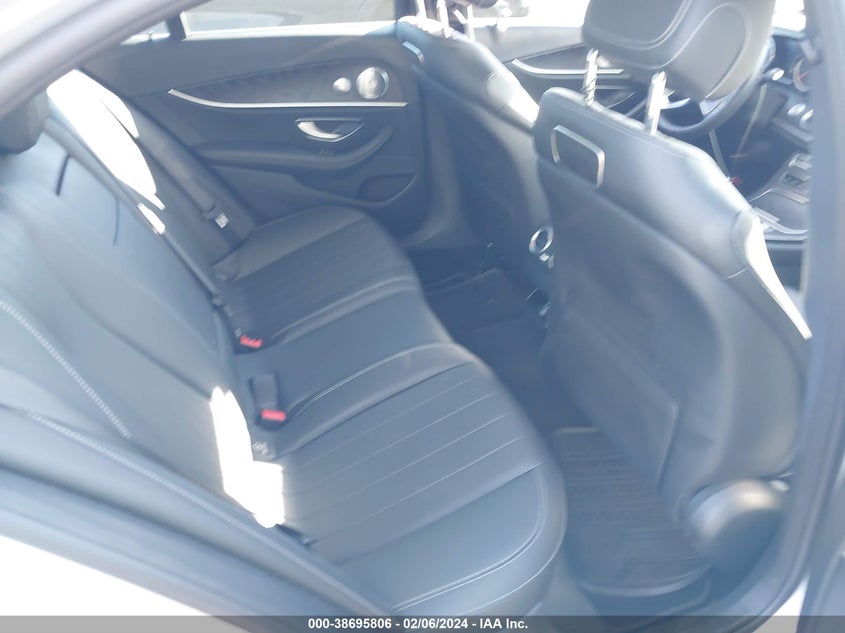 VIN WDDZF4JB2JA466785 2018 MERCEDES-BENZ E 300
