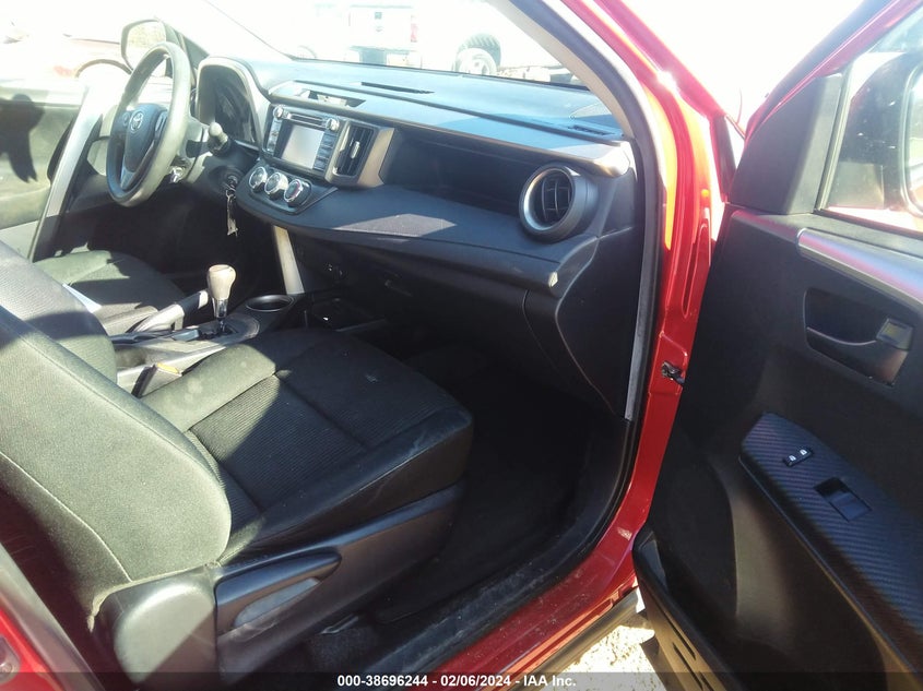 2014 TOYOTA RAV4 LE - JTMZFREV1EJ006437