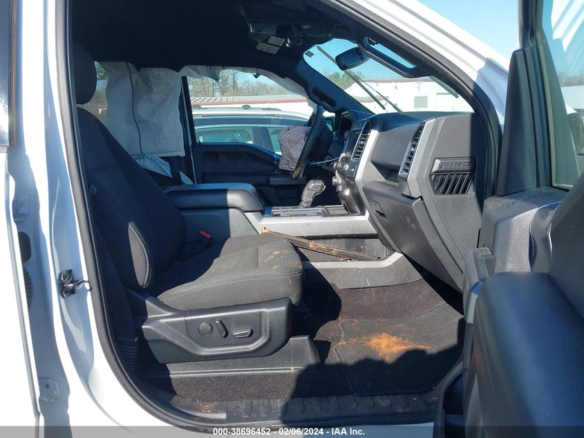 VIN 1FTEW1EP8KFA12235 2019 FORD F-150 XLT