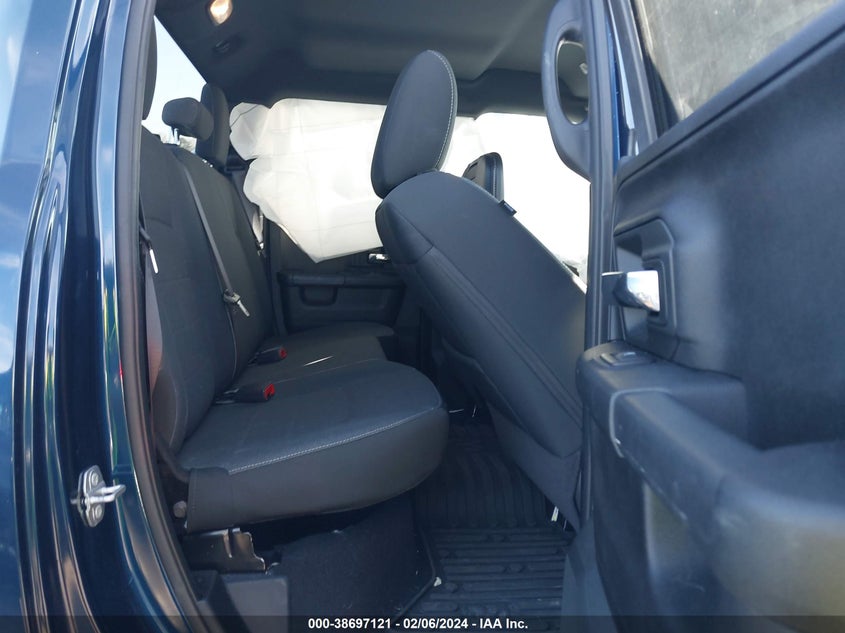 2021 RAM 1500 CLASSIC WARLOCK QUAD CAB 4X2 6'4 BOX - 1C6RR6GT3MS578434