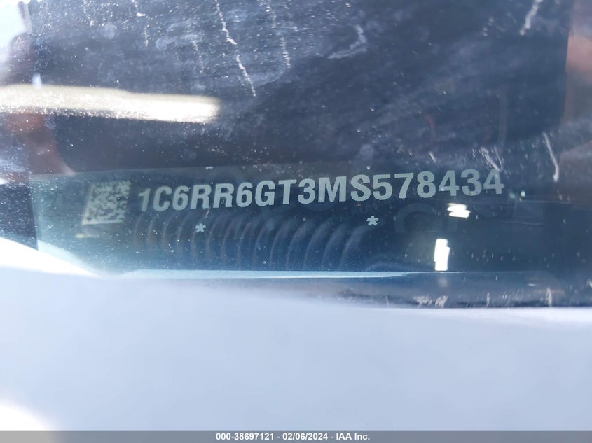 2021 RAM 1500 CLASSIC WARLOCK QUAD CAB 4X2 6'4 BOX - 1C6RR6GT3MS578434