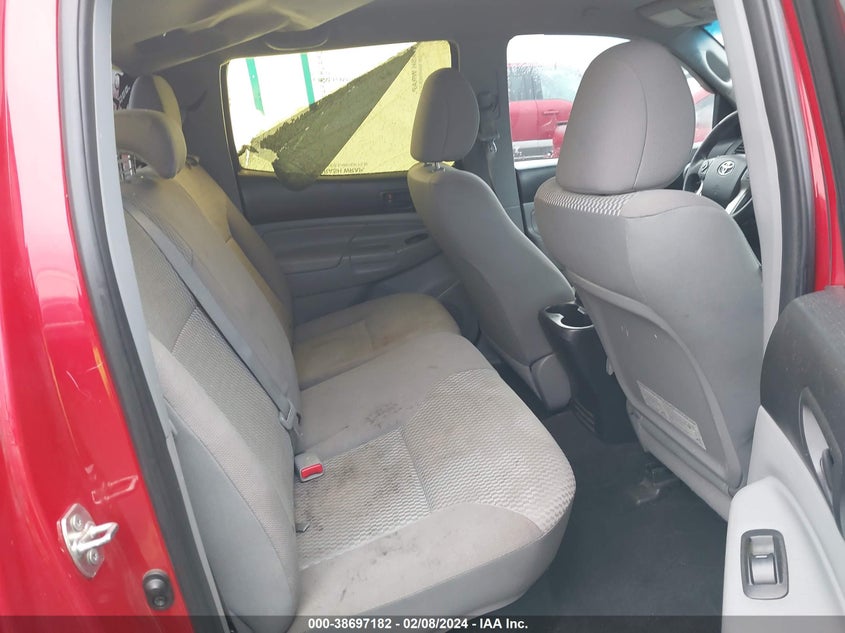 2014 TOYOTA TACOMA BASE V6 - 3TMLU4EN3EM135748