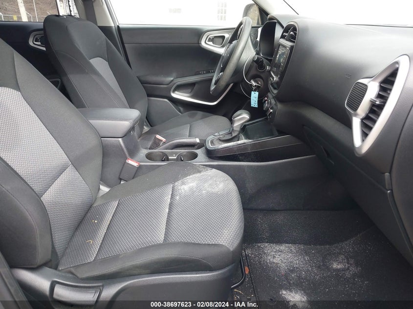 2023 KIA SOUL LX - KNDJ23AU1P7855440