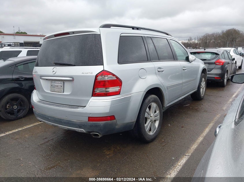 2008 Mercedes-Benz Gl 450 4Matic VIN: 4JGBF71E38A381886 Lot: 38698664