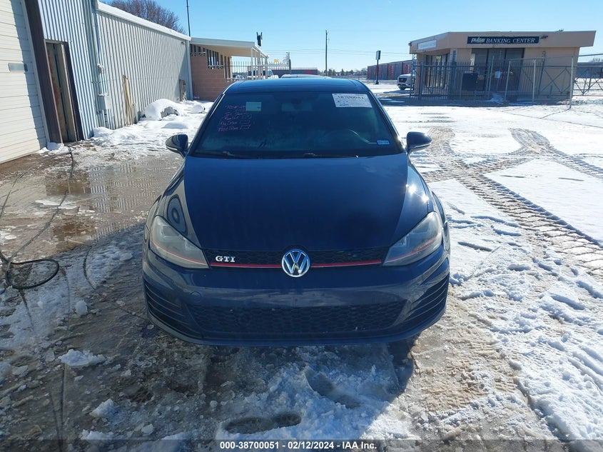2015 VOLKSWAGEN GOLF GTI 2.0T SE 4-DOOR - 3VW4T7AU2FM071013