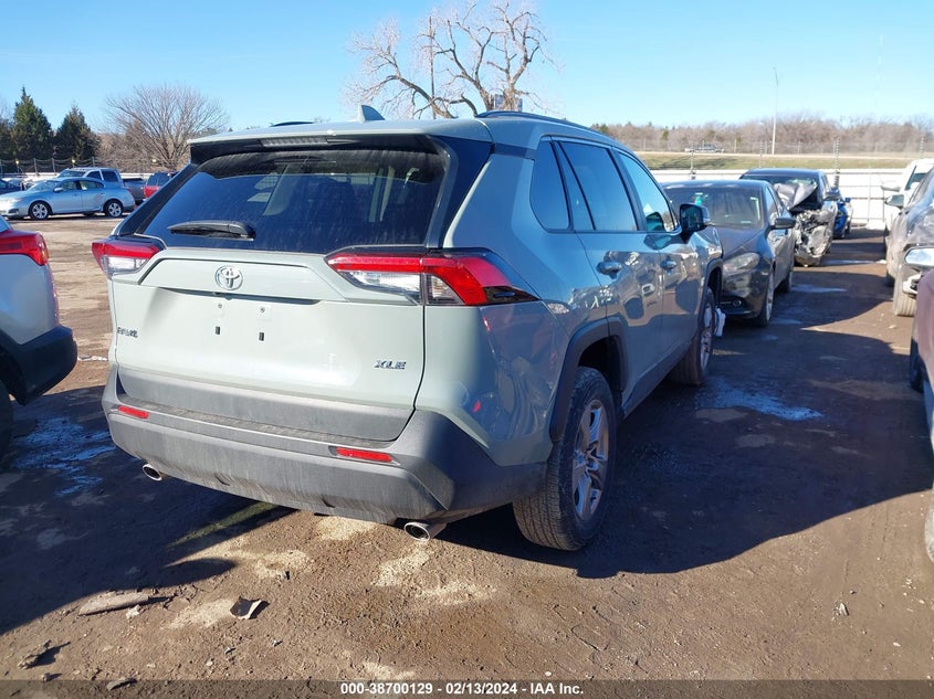 VIN 2T3W1RFV0PW262413 2023 TOYOTA RAV4 XLE/XLE PREMIUM