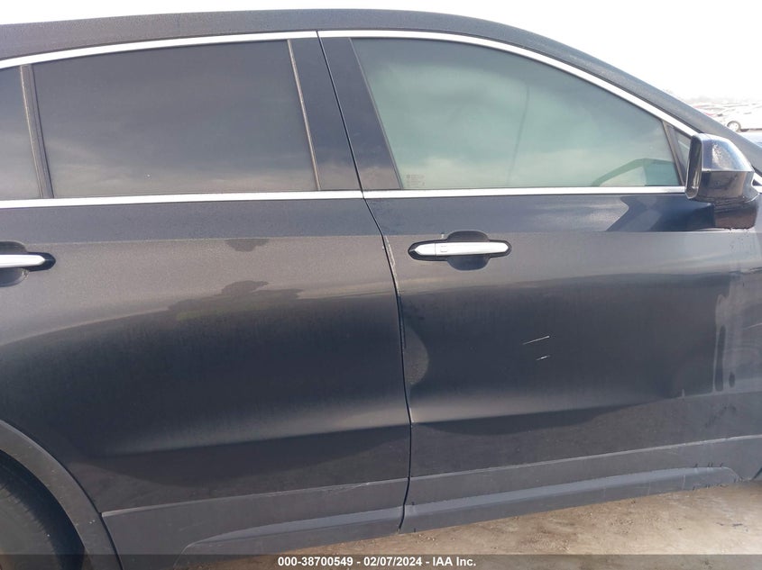 VIN 1GYAZAR4XPF103045 2023 CADILLAC XT4 LUXURY