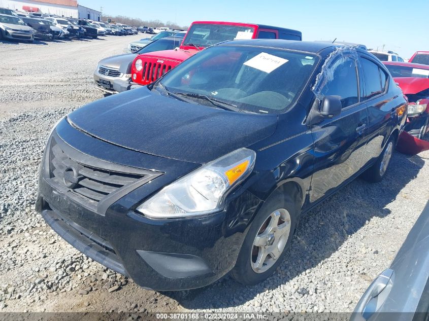 VIN 3N1CN7AP3FL852666 2015 NISSAN VERSA no.2