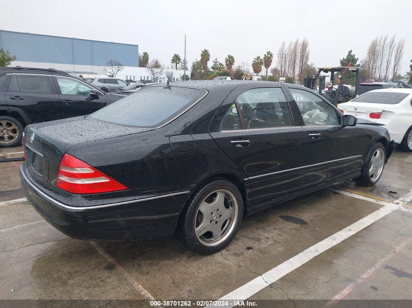 2002 Mercedes-Benz S 500 Base VIN: WDBNG75J62A293622 Lot: 38701262