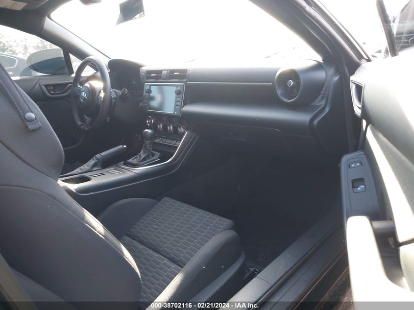 2023 TOYOTA GR86 JF1ZNBC14P8754383