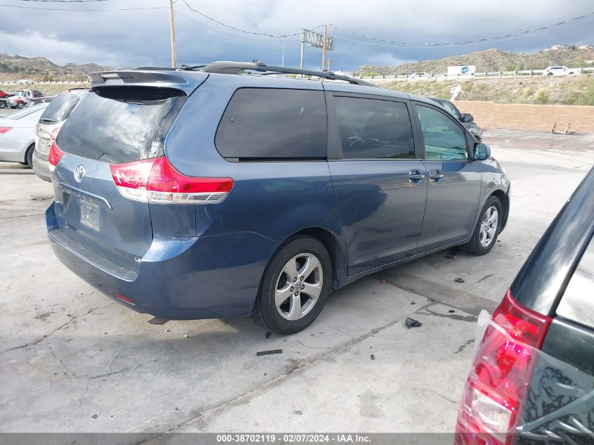 5TDKK3DC2ES467739 2014 Toyota Sienna Le V6 8 Passenger