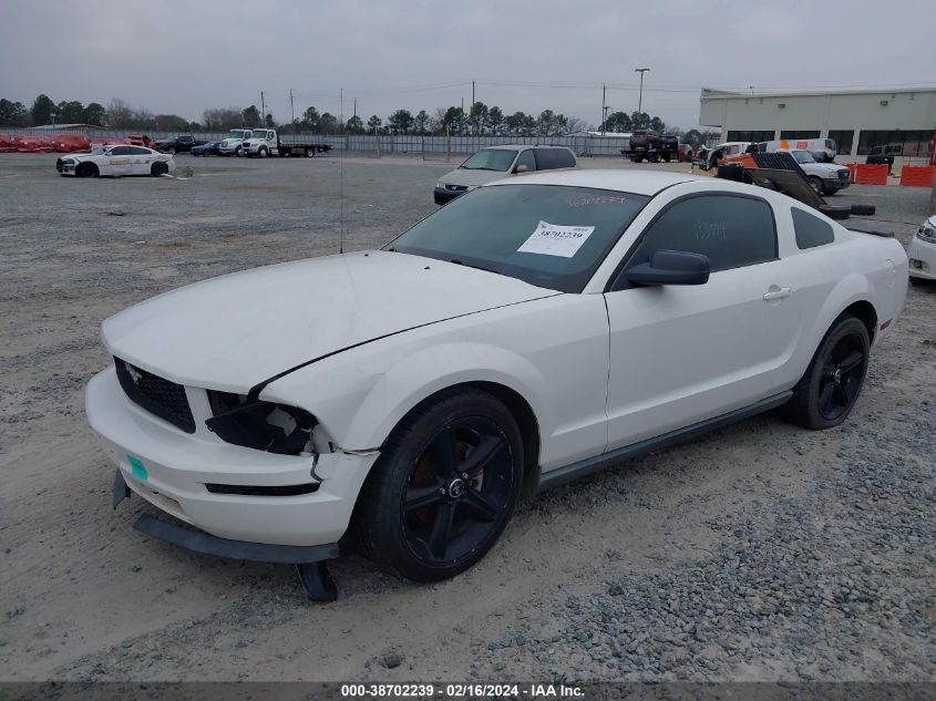 2008 Ford Mustang V6 Deluxe/V6 Premium VIN: 1ZVHT80N485191678 Lot: 38702239