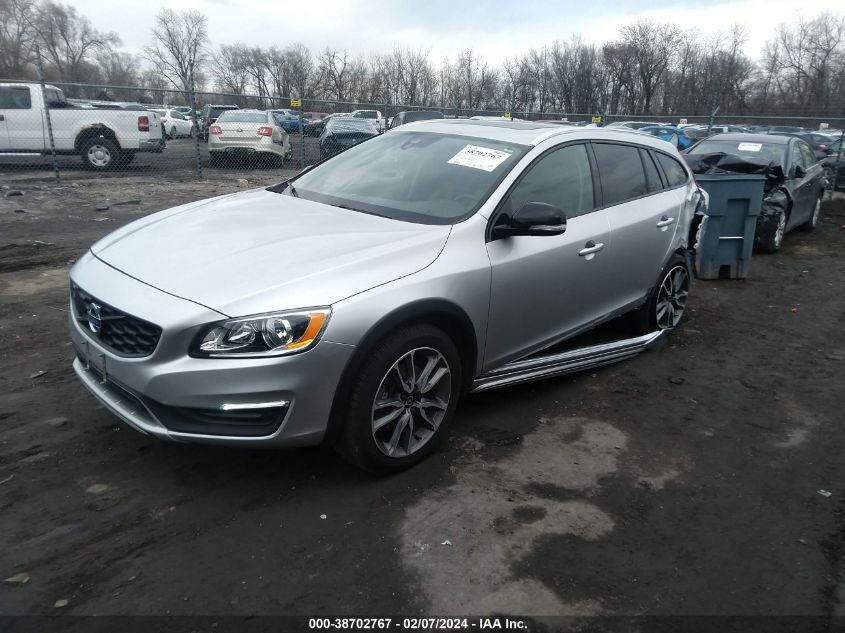 2017 Volvo V60 Cross Country T5 VIN: YV440MWK9H1032157 Lot: 38702767