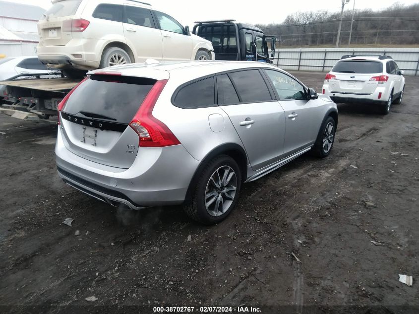 2017 Volvo V60 Cross Country T5 VIN: YV440MWK9H1032157 Lot: 38702767