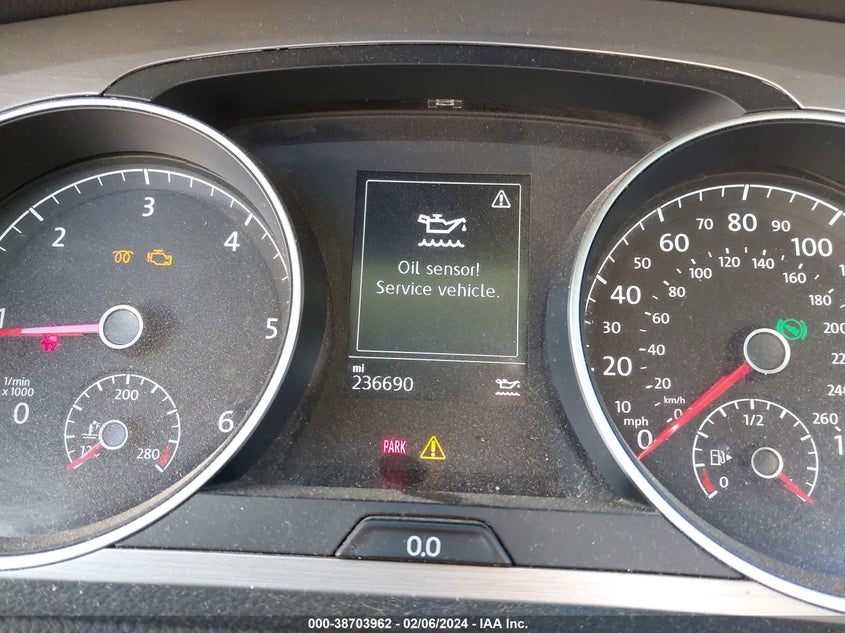 2015 VOLKSWAGEN GOLF SPORTWAGEN TDI S 4-DOOR - 3VWCA7AU9FM501881