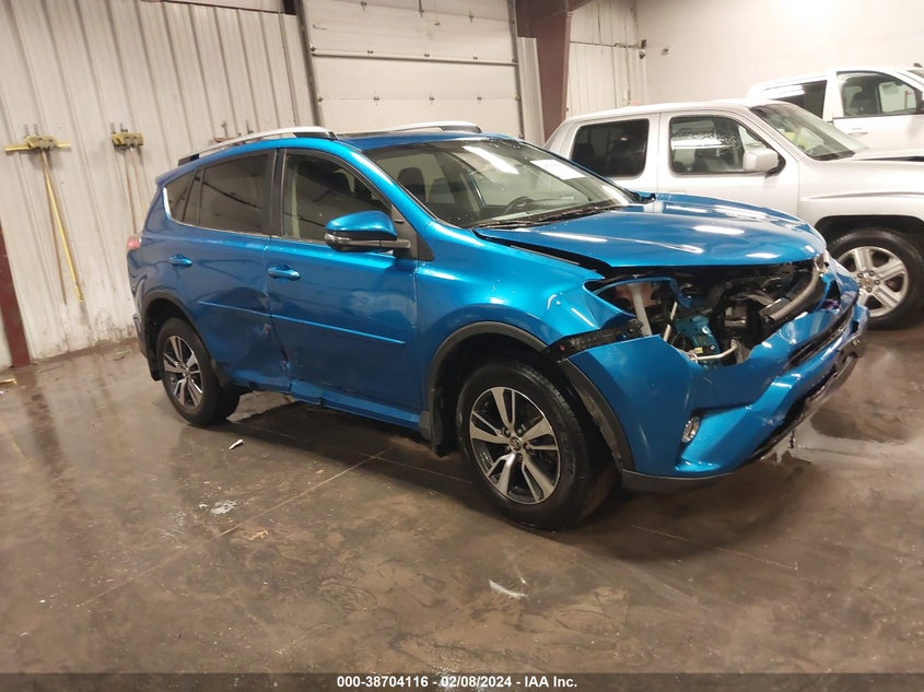 TOYOTA RAV4 XLE 2017