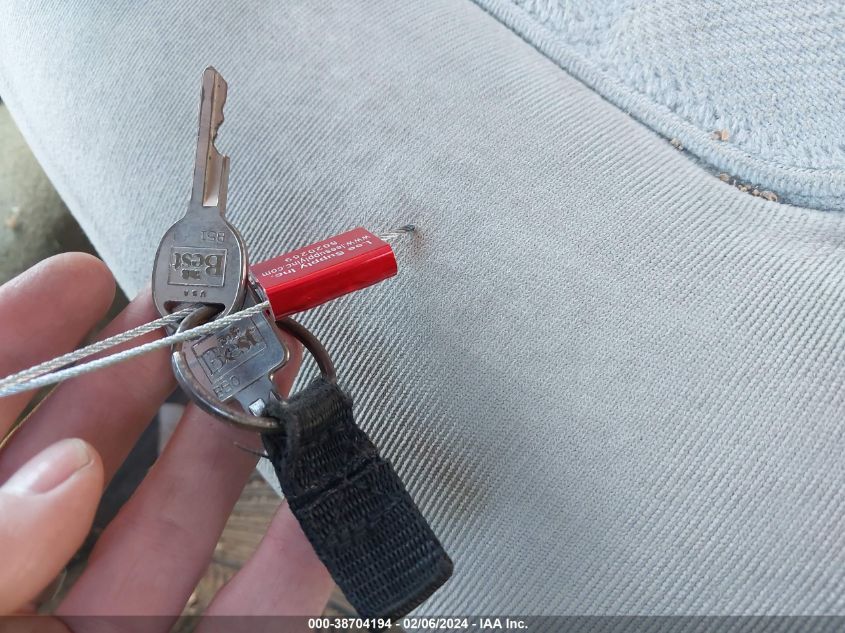 1990 Chevrolet Blazer V10 VIN: 1GNEV18K2LF168704 Lot: 38704194