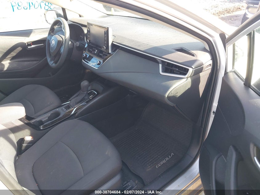 VIN 5YFVPMAE6MP165856 2021 TOYOTA COROLLA LE