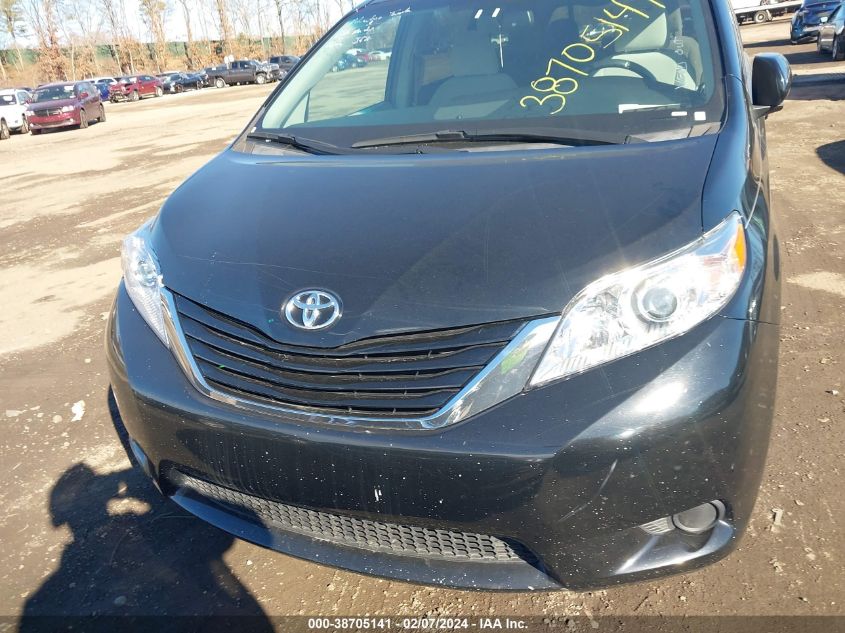 5TDKZ3DC9HS790508 2017 TOYOTA SIENNA, photo no. 12