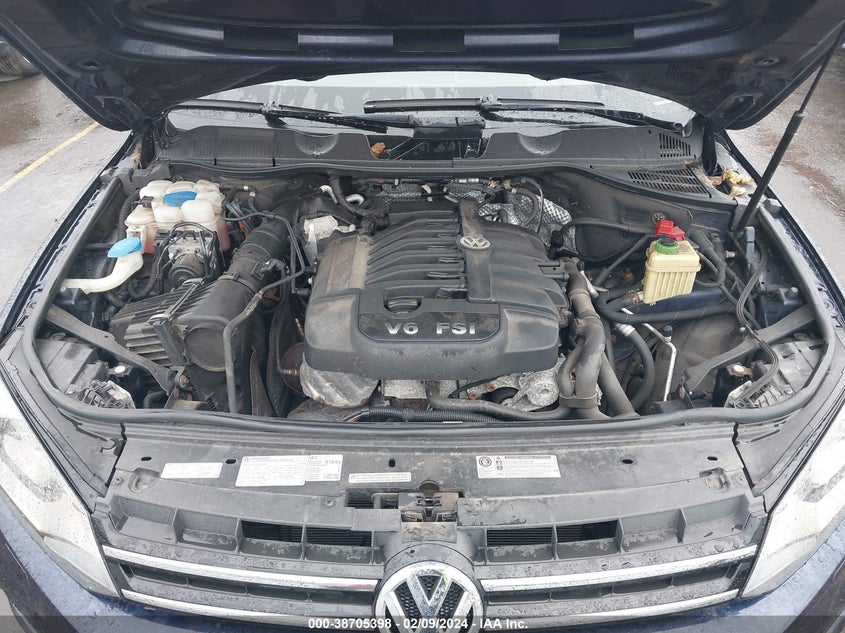 2013 VOLKSWAGEN TOUAREG VR6 SPORT - WVGEF9BP0DD002702