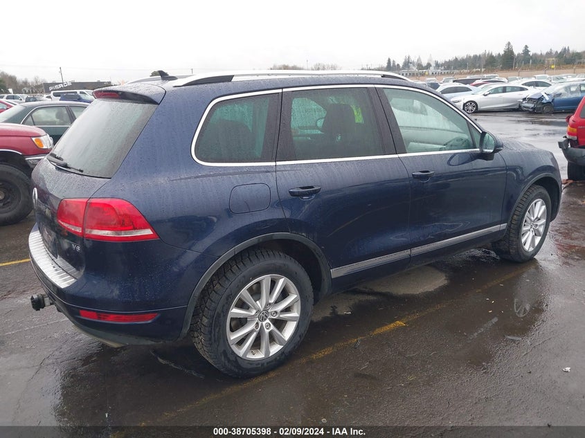 2013 VOLKSWAGEN TOUAREG VR6 SPORT - WVGEF9BP0DD002702