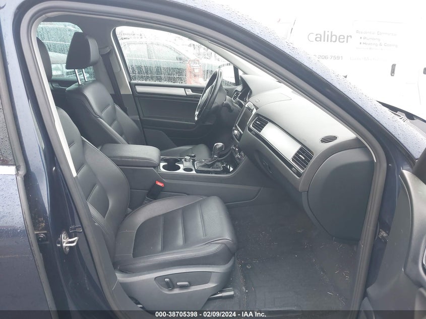 2013 VOLKSWAGEN TOUAREG VR6 SPORT - WVGEF9BP0DD002702